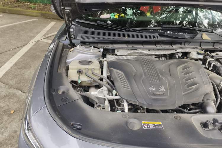 Used Hongqi H5 2023 1.5T DCT Smart Connect Flagship Edition Engine Bay Right