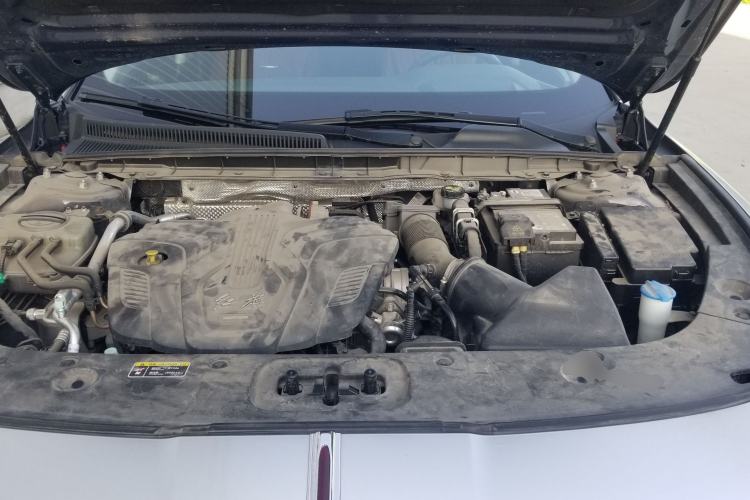 Used Hongqi H5 2023 2.0T Automatic Smart Connect Flagship Edition Engine Bay
