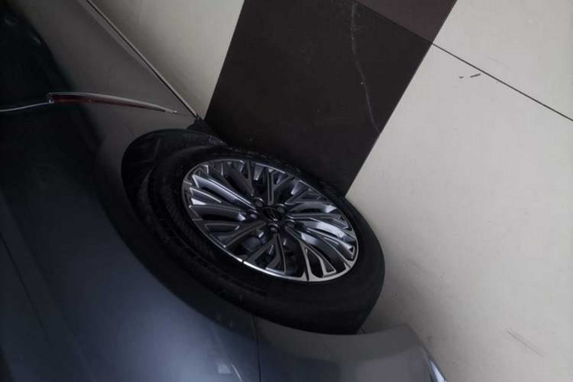 Used Hongqi H5 2023 2.0T Automatic Smart Connect Flagship Edition Exterior 4