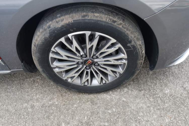 Used Hongqi H5 2023 1.5T DCT Smart Connect Flagship Edition Exterior 4
