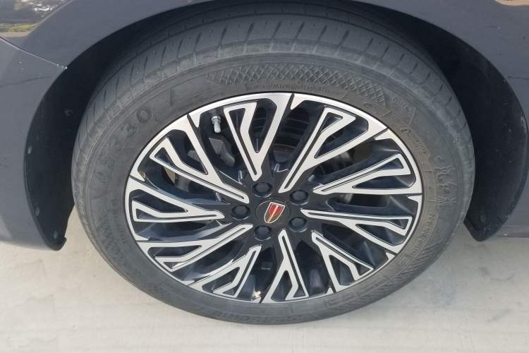 Used Hongqi H5 2023 2.0T Automatic Smart Connect Flagship Edition Exterior 4