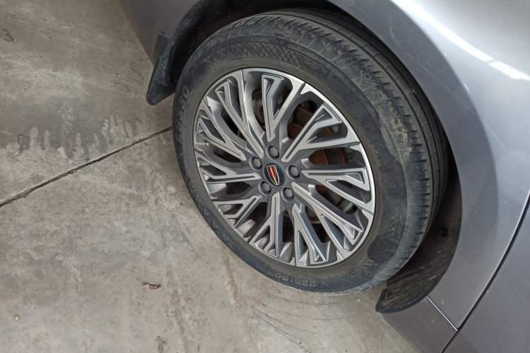 Used Hongqi H5 2023 2.0T Automatic Smart Connect Flagship Edition Exterior 5