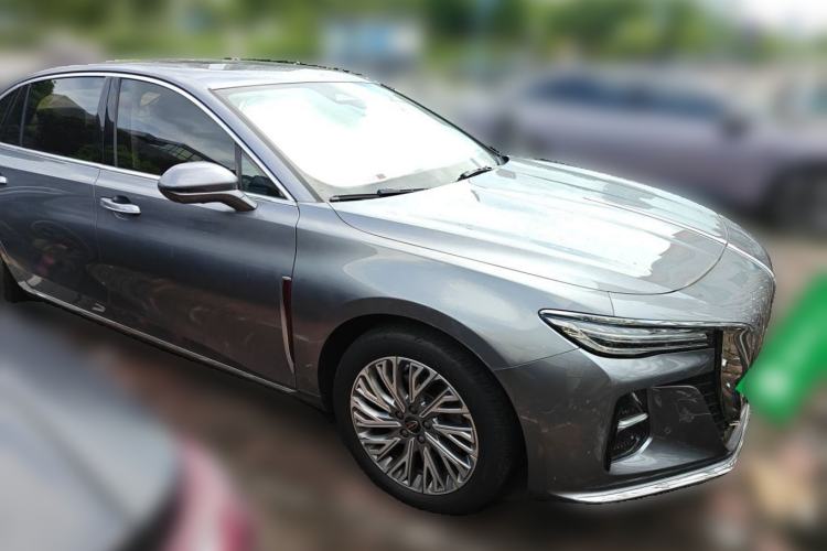 Used Hongqi H5 2023 2.0T Automatic Smart Connect Flagship Edition Front Right 45 Deg