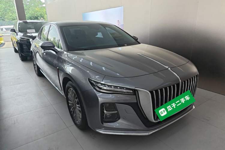 Used Hongqi H5 2023 1.5T DCT Smart Connect Flagship Edition Front Right 45 Deg