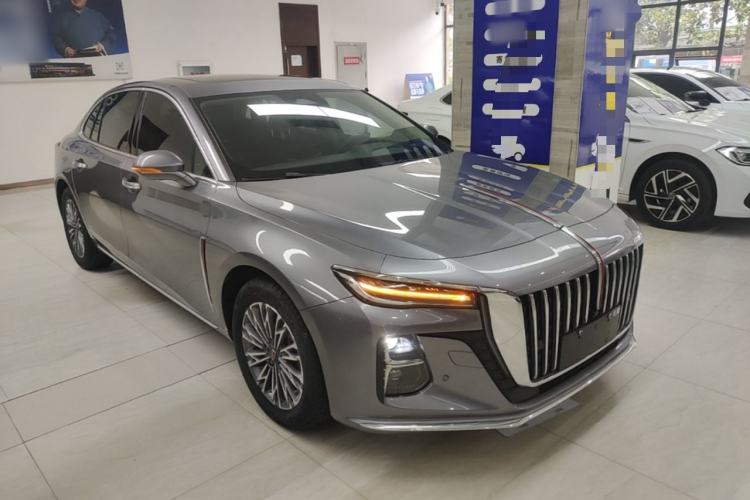 Used Hongqi H5 2023 2.0T Automatic Smart Connect Flagship Edition Front Right 45 Deg