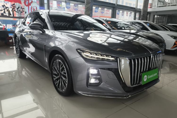 Used Hongqi H5 2023 2.0T Automatic Smart Connect Flagship Edition Front Right 45 Deg