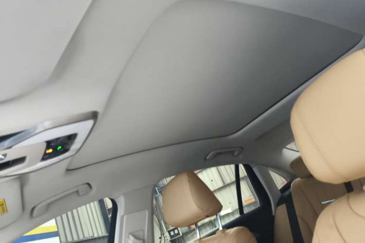 Used Hongqi H5 2023 1.5T HEV Smart Connect Flagship Edition Headliner