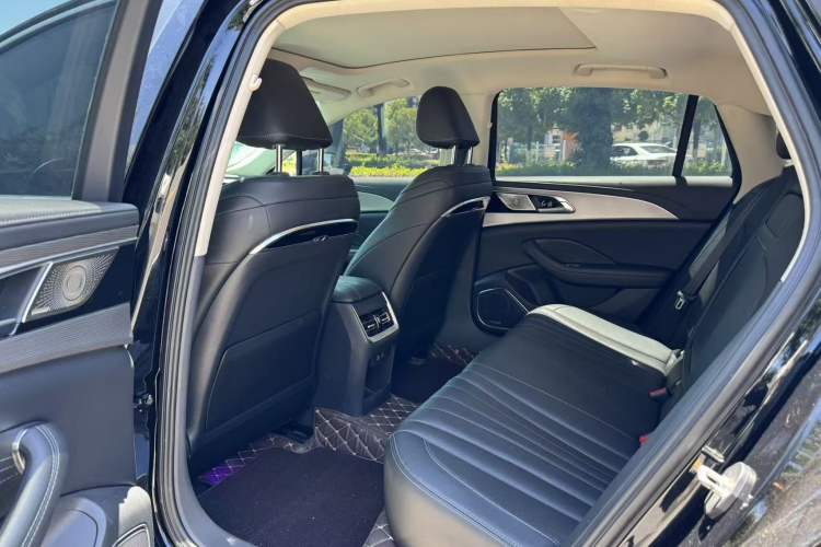 Used Hongqi H5 2023 2.0T Automatic Smart Connect Flagship Edition Interior 1