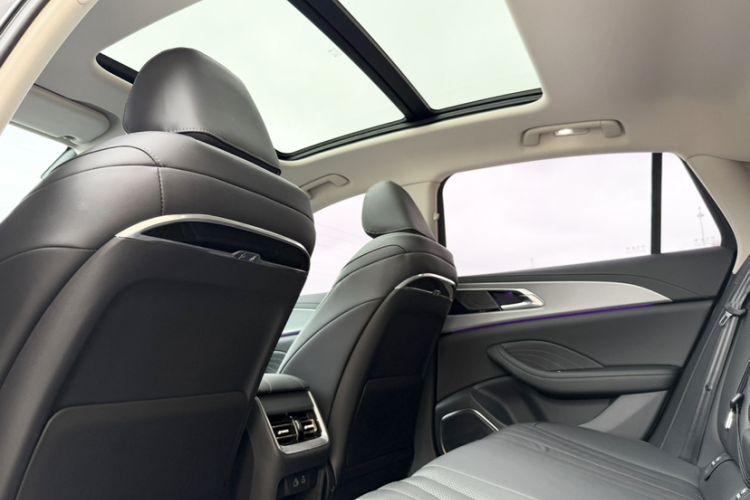 Used Hongqi H5 2023 2.0T Automatic Smart Connect Flagship Edition Interior 1