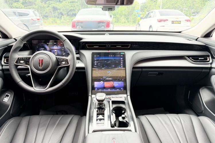 Used Hongqi H5 2023 2.0T Automatic Smart Connect Flagship Edition Interior 2
