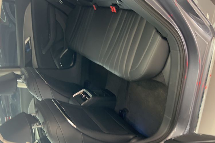 Used Hongqi H5 2023 2.0T Automatic Smart Connect Flagship Edition Interior 2