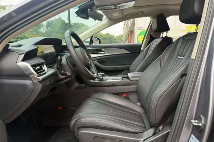 Used Hongqi H5 2023 1.5T DCT Smart Connect Flagship Edition Interior 2
