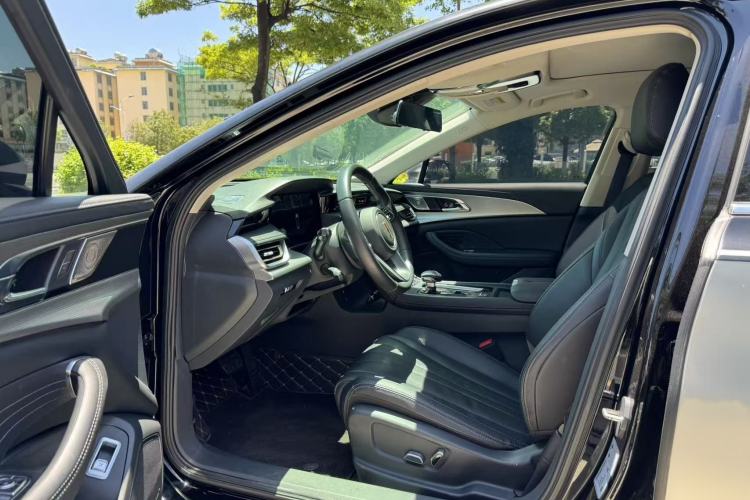 Used Hongqi H5 2023 2.0T Automatic Smart Connect Flagship Edition Interior 3