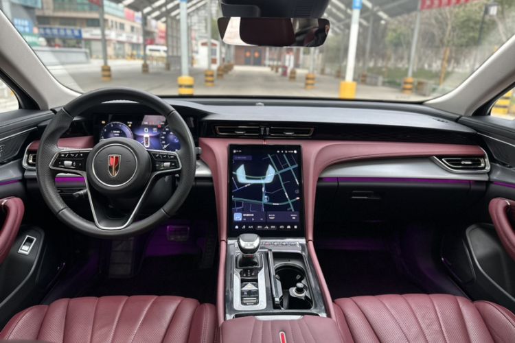 Used Hongqi H5 2023 2.0T Automatic Smart Connect Flagship Edition Interior 4