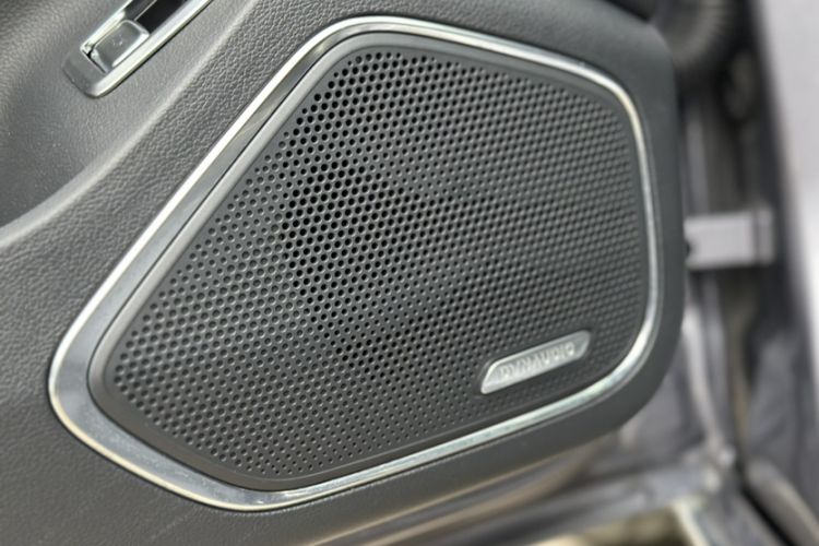 Used Hongqi H5 2023 2.0T Automatic Smart Connect Flagship Edition Interior 7