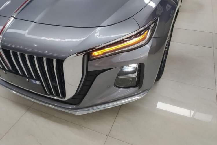 Used Hongqi H5 2023 2.0T Automatic Smart Connect Flagship Edition Left Front Headlight