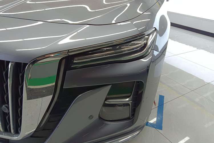 Used Hongqi H5 2023 2.0T Automatic Smart Connect Flagship Edition Left Front Headlight