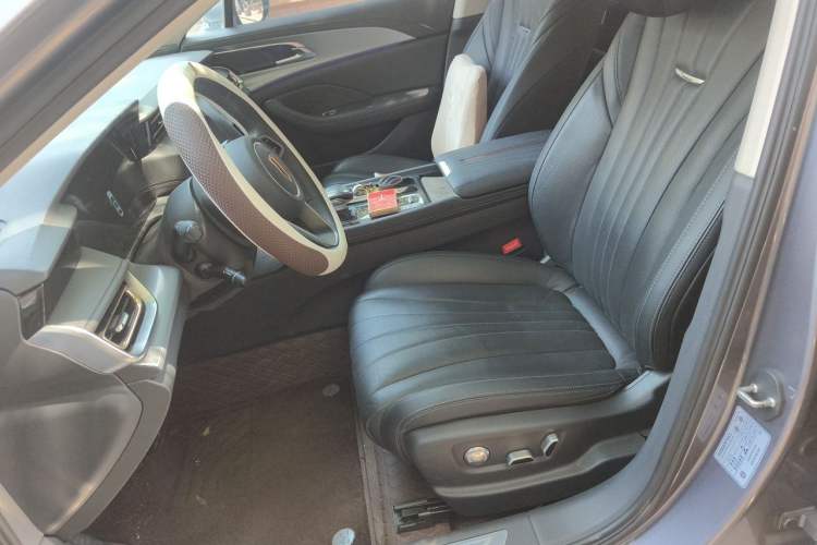 Used Hongqi H5 2023 2.0T Automatic Smart Connect Flagship Edition Left Front Seat