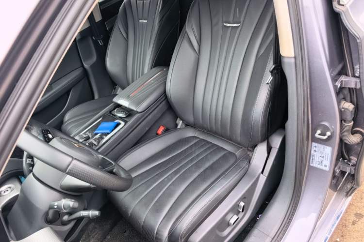 Used Hongqi H5 2023 1.5T DCT Smart Connect Flagship Edition Left Front Seat