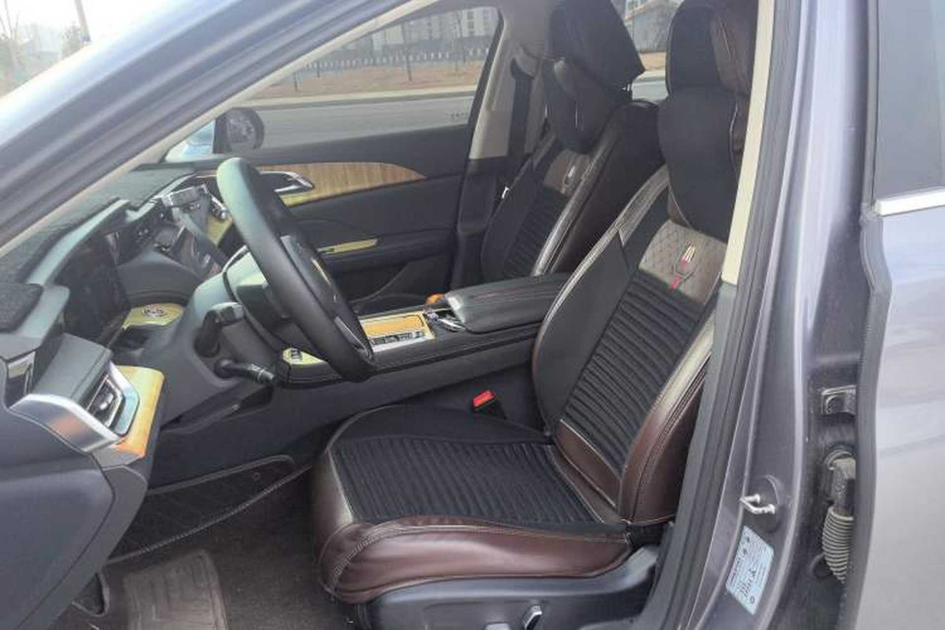 Used Hongqi H5 2023 2.0T Automatic Smart Connect Flagship Edition Left Front Seat