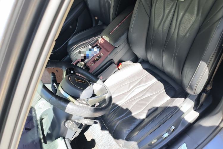 Used Hongqi H5 2023 2.0T Automatic Smart Connect Flagship Edition Left Front Seat