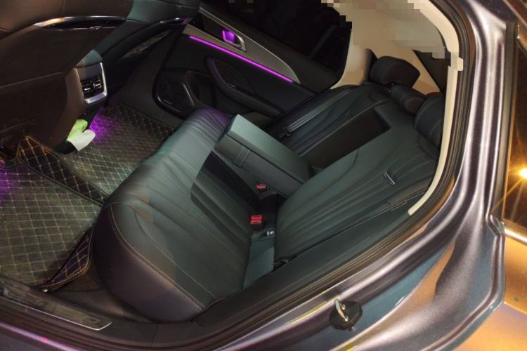 Used Hongqi H5 2023 2.0T Automatic Smart Connect Flagship Edition Left Rear Seat