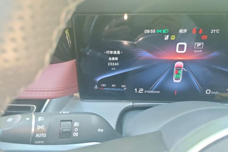 Used Hongqi H5 2023 2.0T Automatic Smart Connect Flagship Edition Odometer Close Up