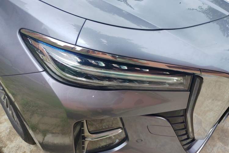 Used Hongqi H5 2023 1.5T DCT Smart Connect Flagship Edition Right Front Headlight