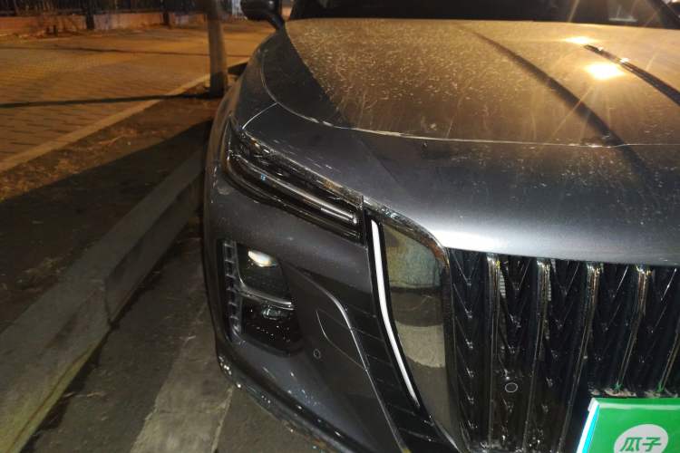 Used Hongqi H5 2023 2.0T Automatic Smart Connect Flagship Edition Right Front Headlight