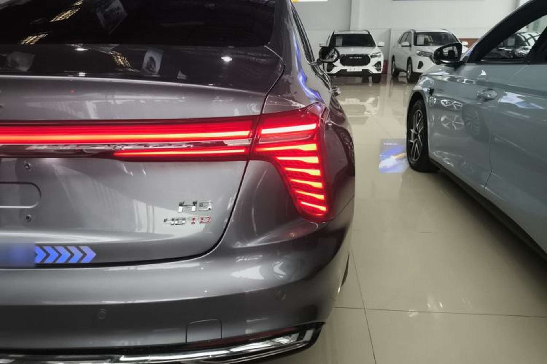 Used Hongqi H5 2023 2.0T Automatic Smart Connect Flagship Edition Right Rear Taillight