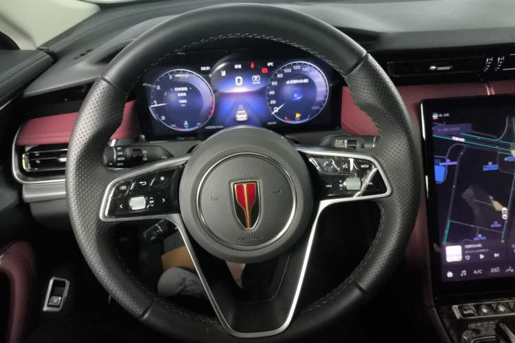 Used Hongqi H5 2023 2.0T Automatic Smart Connect Flagship Edition Steering Wheel