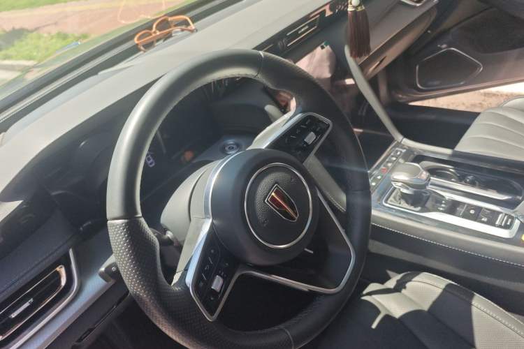 Used Hongqi H5 2023 2.0T Automatic Smart Connect Flagship Edition Steering Wheel