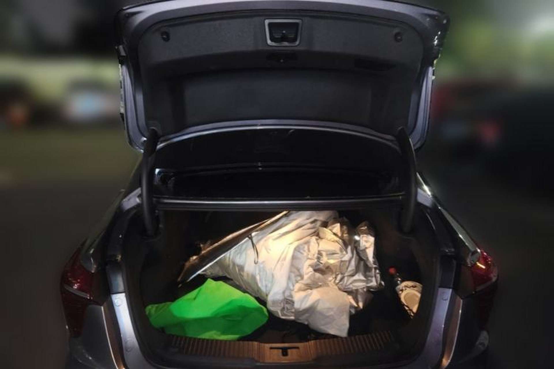 Used Hongqi H5 2023 1.5T DCT Smart Connect Flagship Edition Trunk