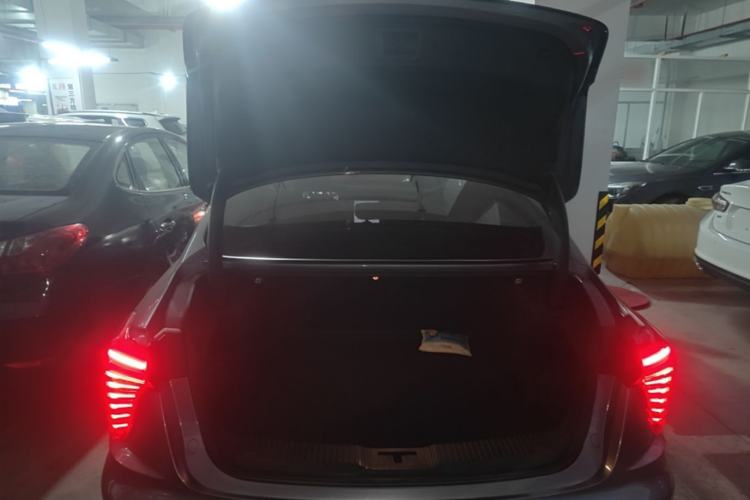 Used Hongqi H5 2023 1.5T DCT Smart Connect Flagship Edition Trunk