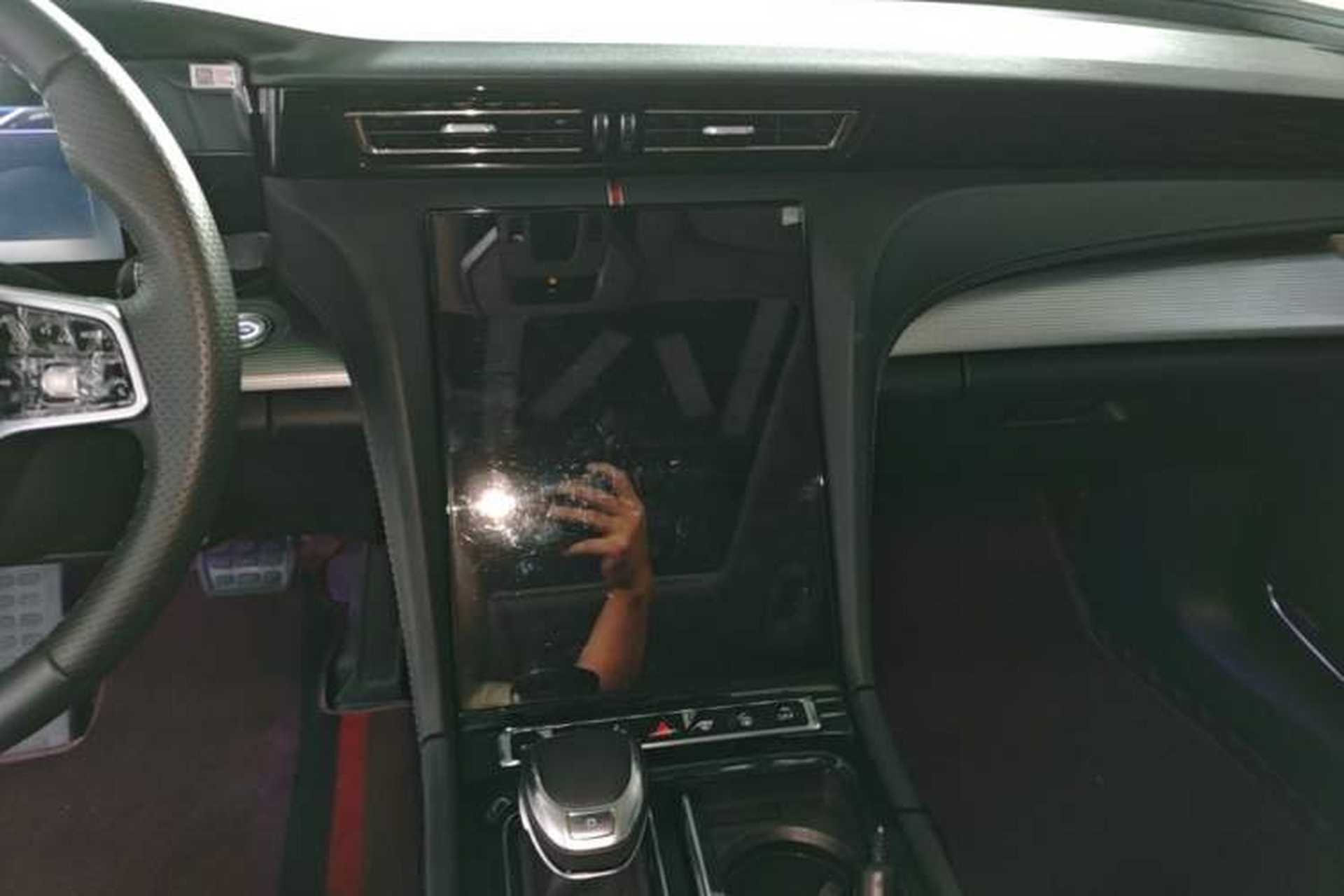 Used Hongqi H5 2023 1.5T DCT Smart Connect Flagship Edition Audio And AC Panel