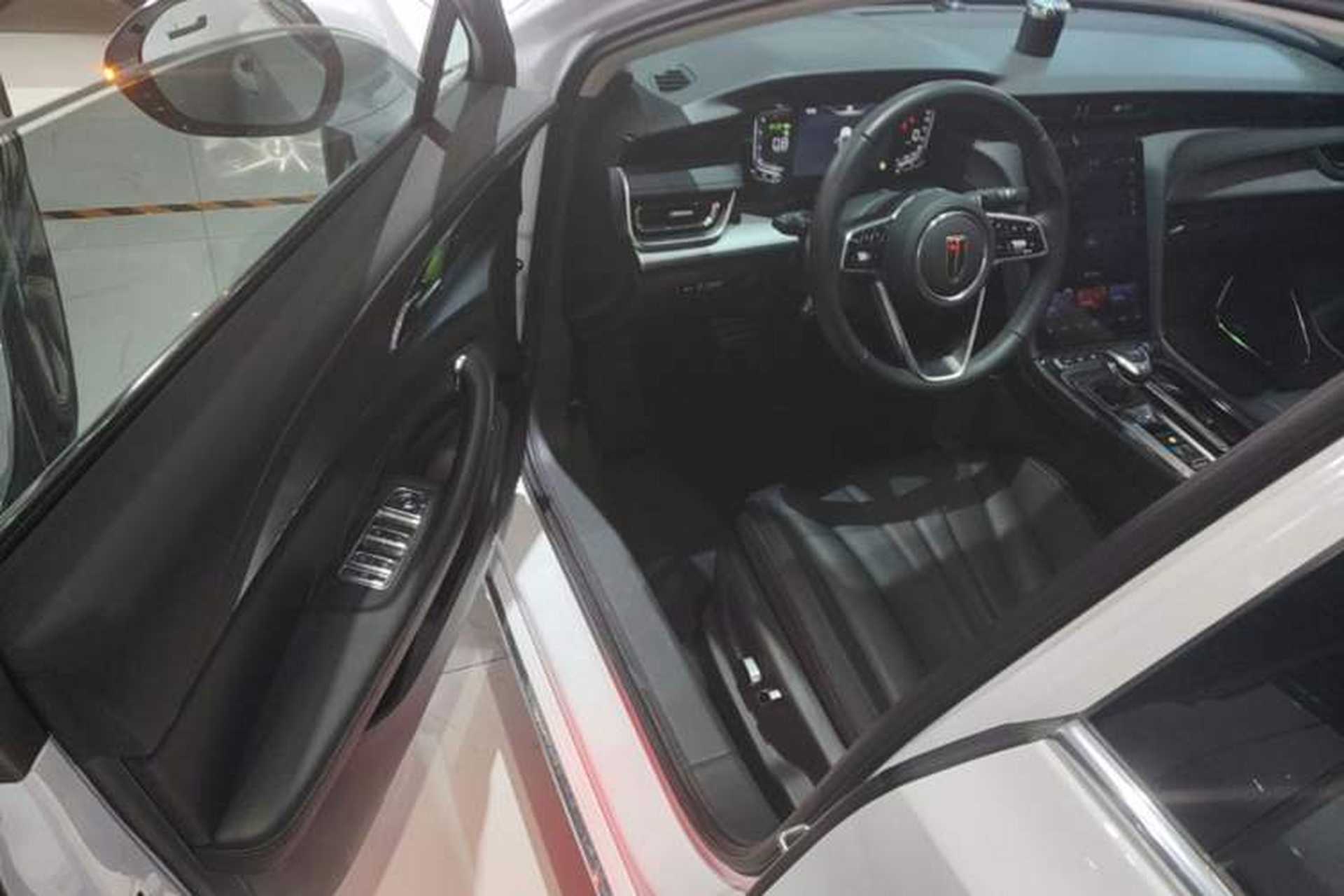 Used Hongqi H5 2023 2.0T Automatic Smart Connect Flagship Edition Driver Seat