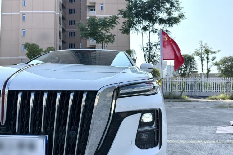 Used Hongqi H5 2023 1.5T HEV Smart Connect Flagship Edition Exterior 2