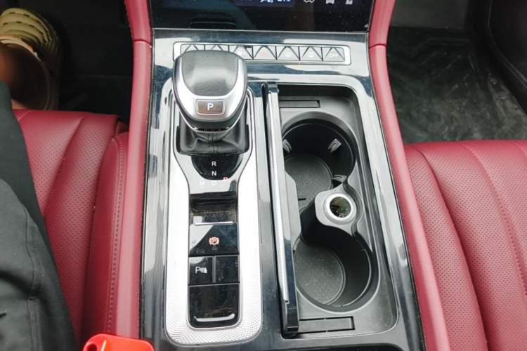 Used Hongqi H5 2023 1.5T DCT Smart Connect Flagship Edition Gear Lever