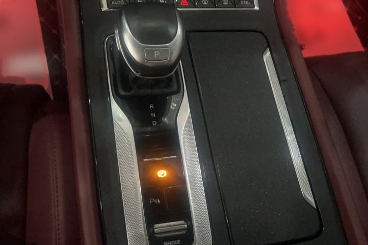 Used Hongqi H5 2023 1.5T HEV Smart Connect Flagship Edition Gear Lever