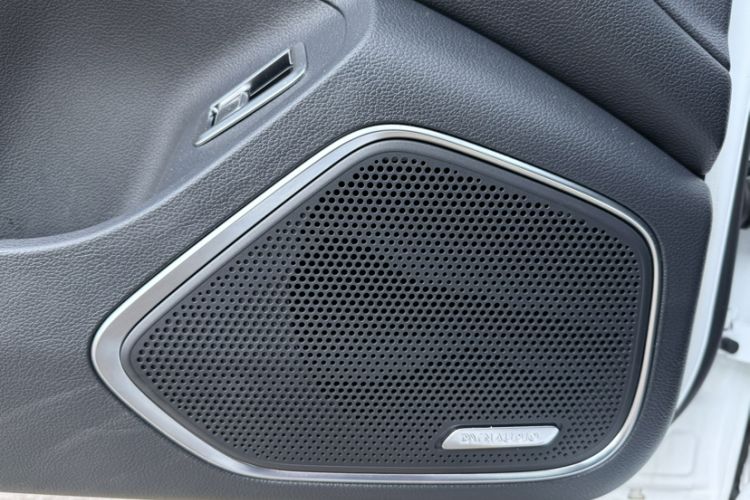Used Hongqi H5 2023 1.5T HEV Smart Connect Flagship Edition Interior 10