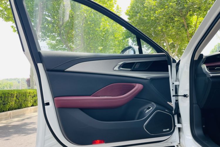 Used Hongqi H5 2023 2.0T Automatic Smart Connect Flagship Edition Interior 2