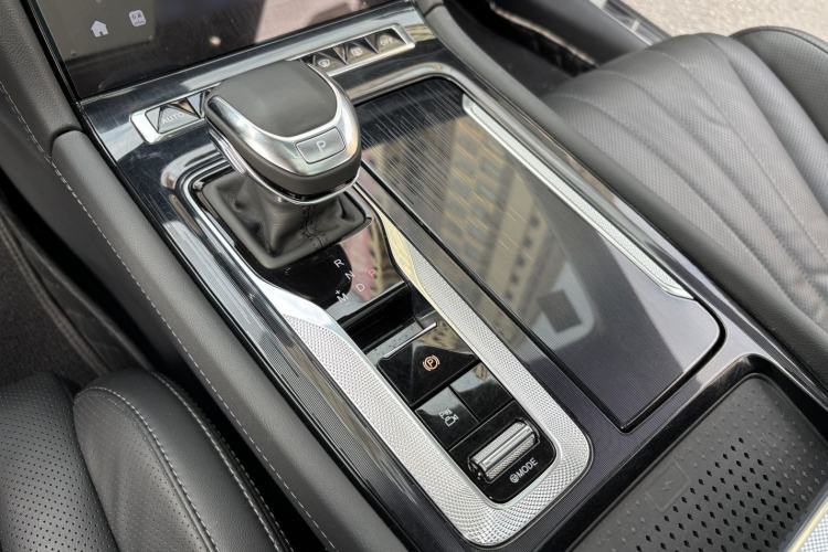 Used Hongqi H5 2023 2.0T Automatic Smart Connect Flagship Edition Interior 6