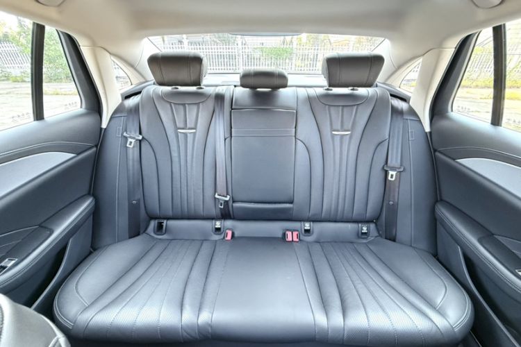 Used Hongqi H5 2023 1.5T HEV Smart Connect Flagship Edition Interior 8