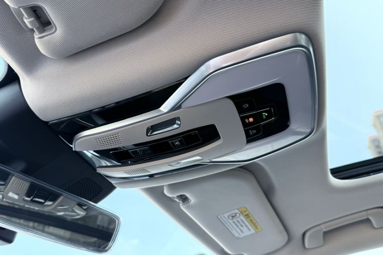 Used Hongqi H5 2023 1.5T HEV Smart Connect Flagship Edition Interior 9