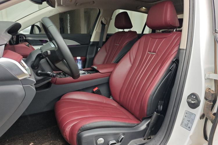 Used Hongqi H5 2023 2.0T Automatic Smart Connect Flagship Edition Left Front Seat