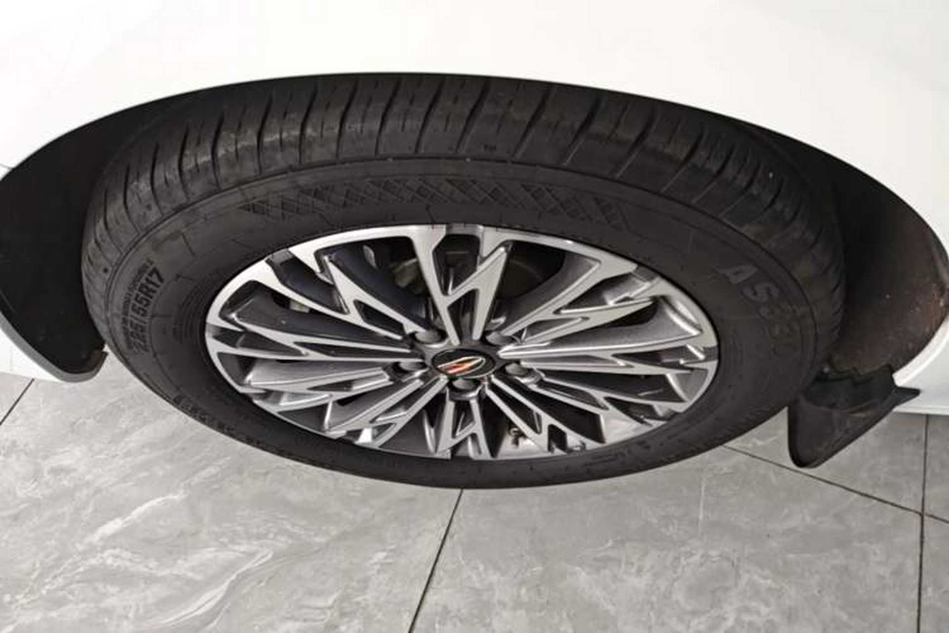 Used Hongqi H5 2023 1.5T DCT Smart Connect Flagship Edition Left Front Wheel Hub