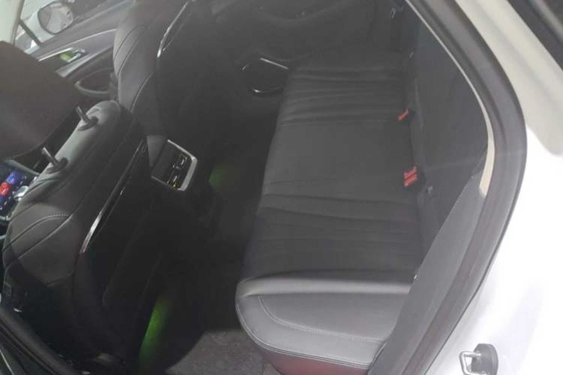Used Hongqi H5 2023 2.0T Automatic Smart Connect Flagship Edition Left Rear Seat