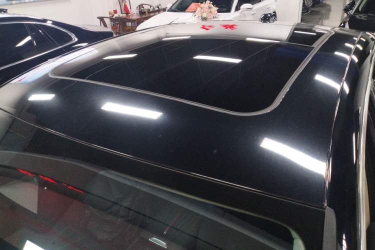 Used Hongqi H5 2023 1.5T HEV Smart Connect Flagship Edition Roof