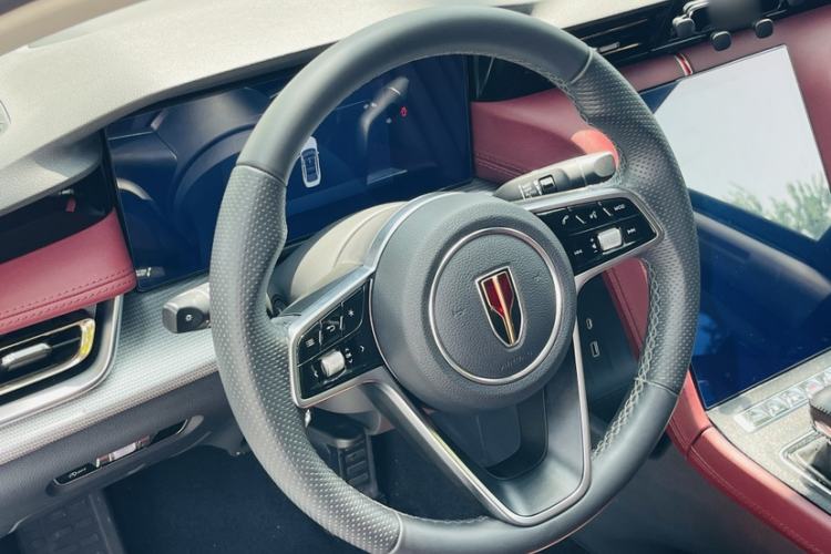 Used Hongqi H5 2023 2.0T Automatic Smart Connect Flagship Edition Steering Wheel