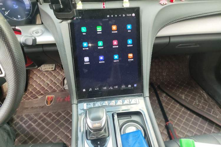 Used Hongqi H5 2024 2.0T Automatic Smart Connect Flagship Edition Audio And AC Panel